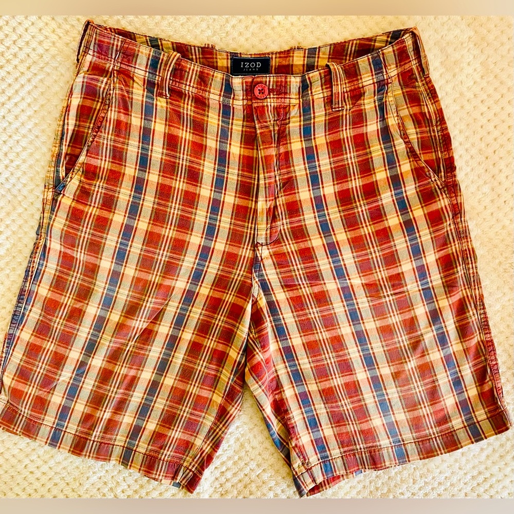 Men’s “Izod” Burgundy Plaid Khaki Shorts